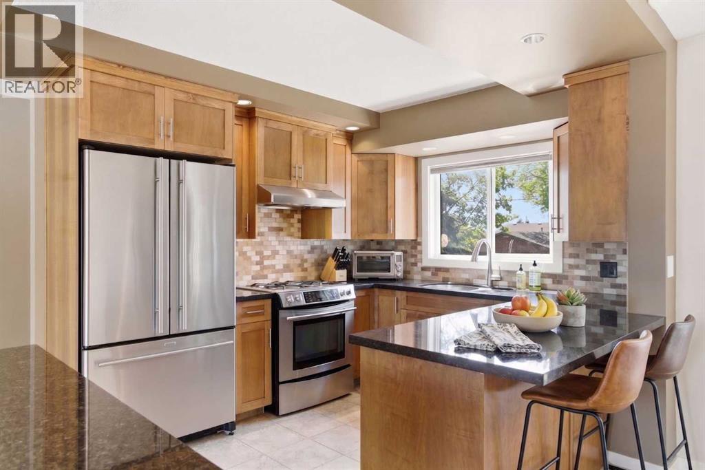 351 Queen Charlotte Road SE - 13