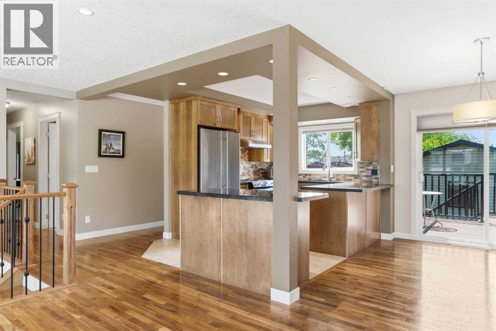 351 Queen Charlotte Road SE - 12