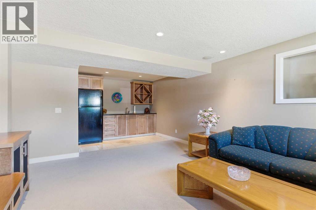 351 Queen Charlotte Road SE - 29