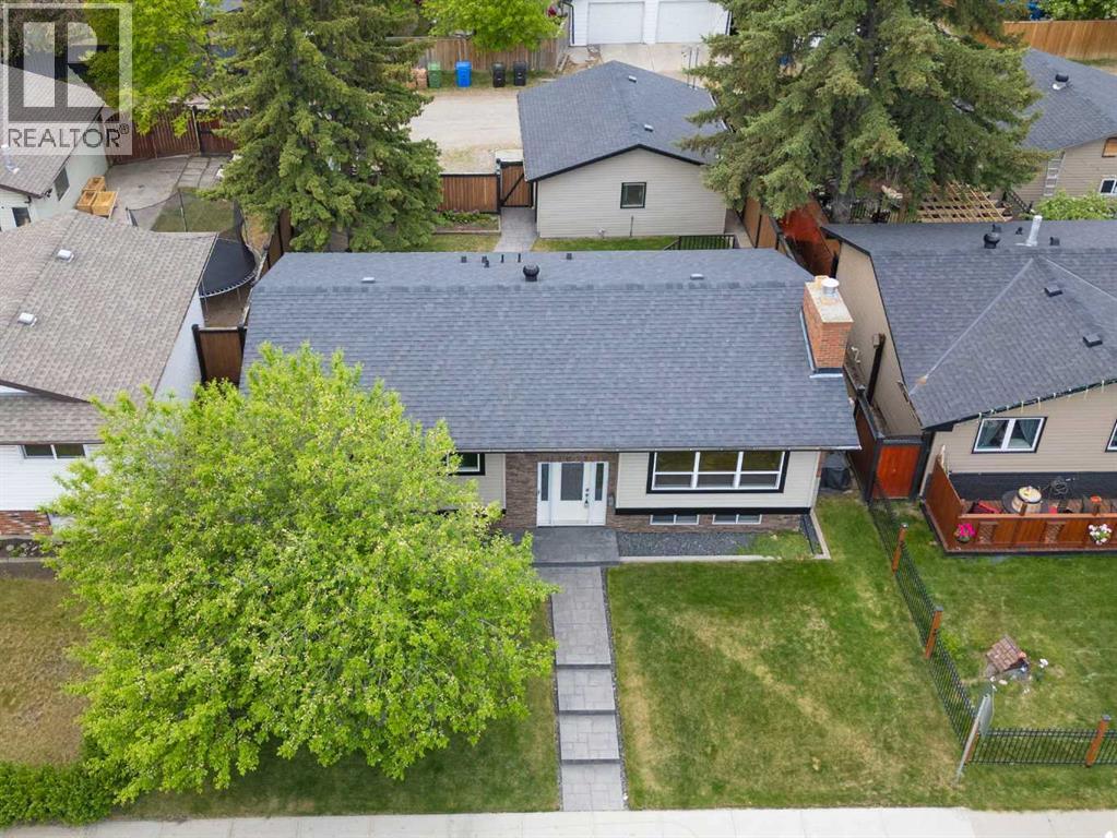 351 Queen Charlotte Road SE - 45