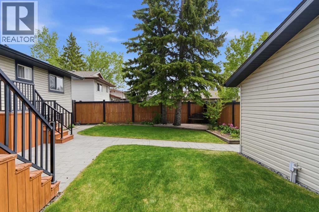 351 Queen Charlotte Road SE - 42