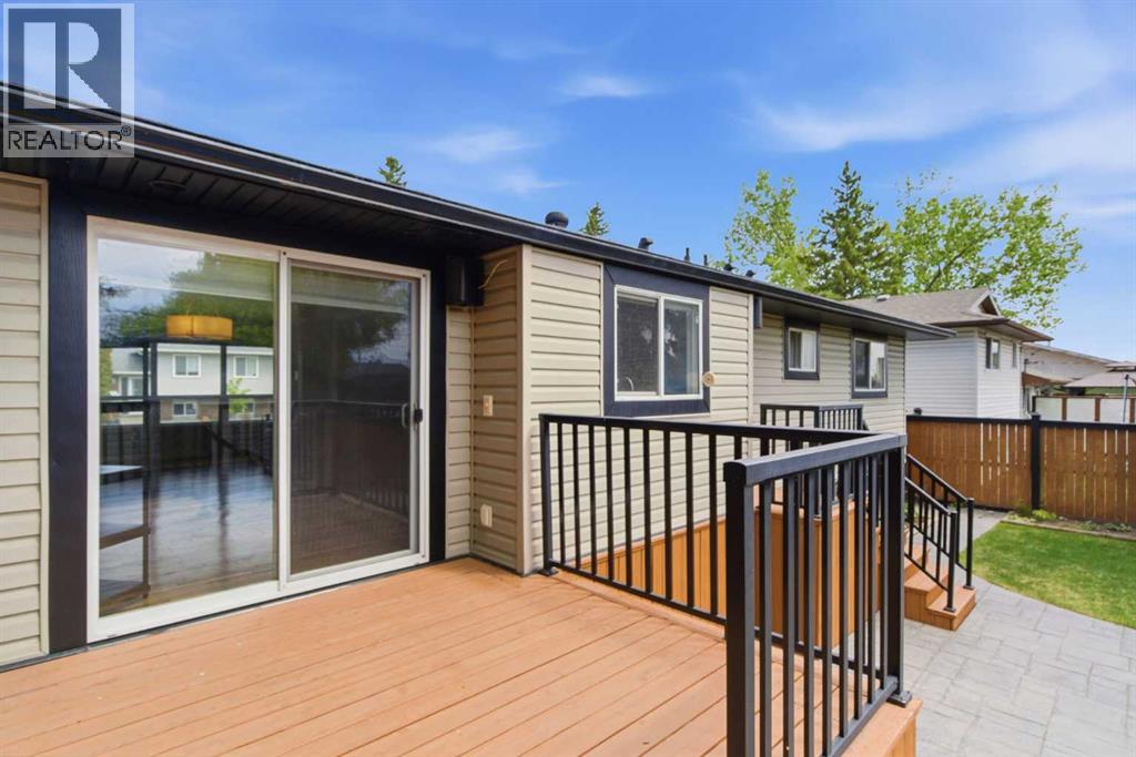 351 Queen Charlotte Road SE - 36