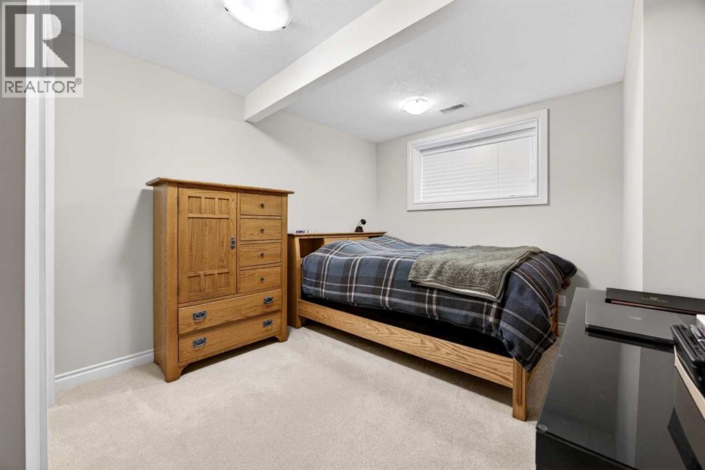 293 Bridleridge View SW - 40