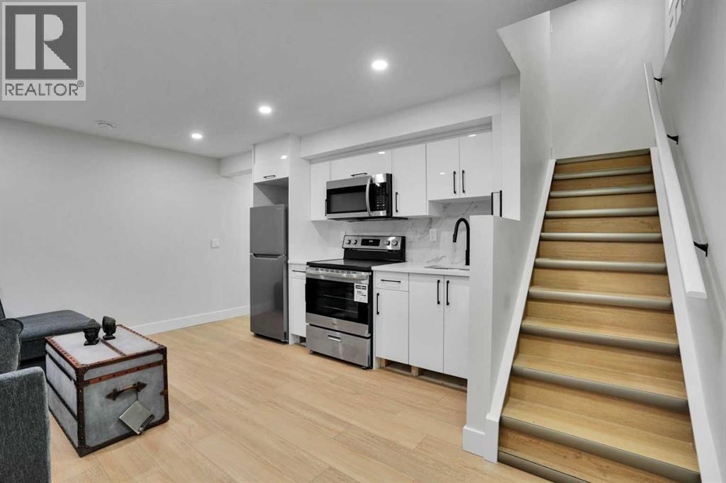 74 Castledale Way NE - 30