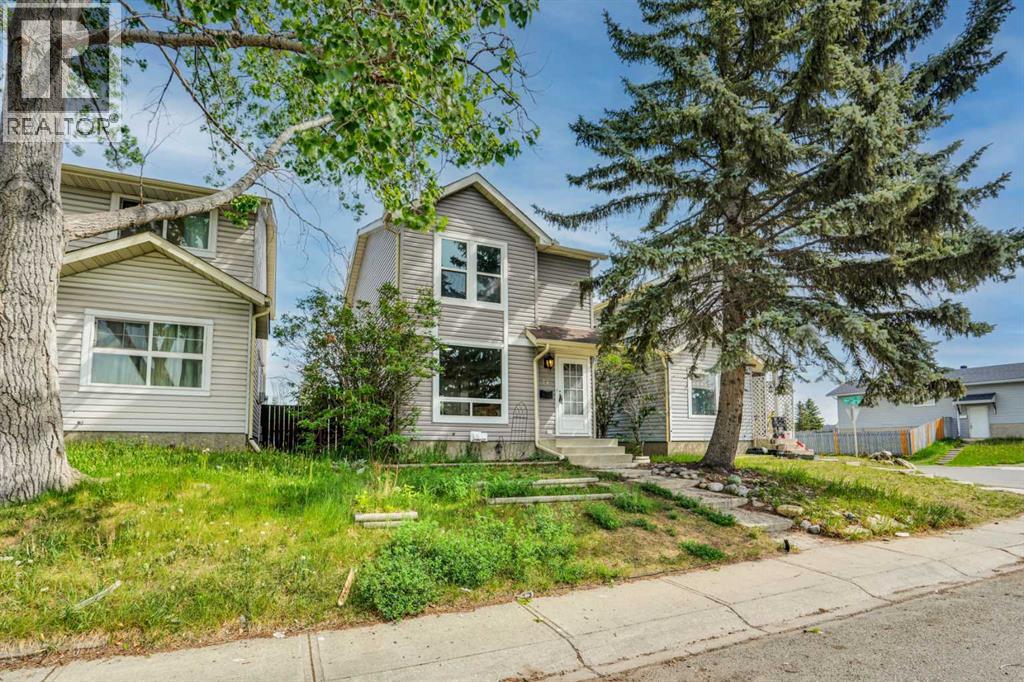 74 Castledale Way NE - Image 2