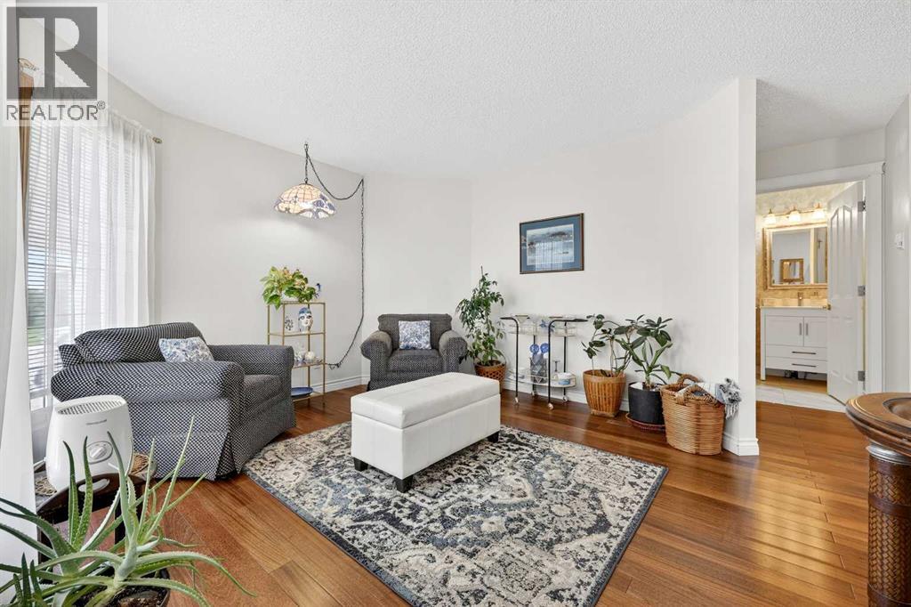 192 Arbour Wood Close NW - 4