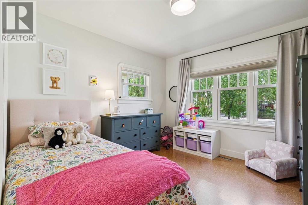 3202 1 Street SW - 19