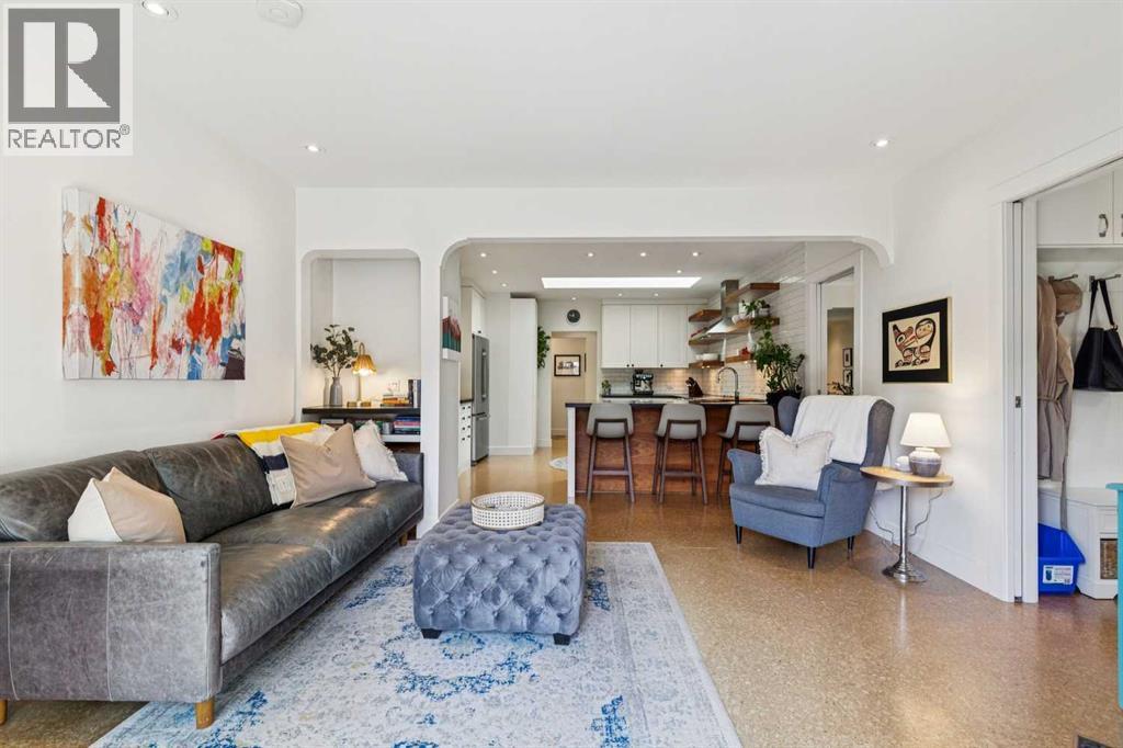3202 1 Street SW - 12