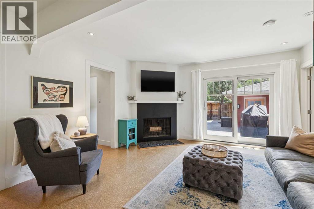 3202 1 Street SW - 10