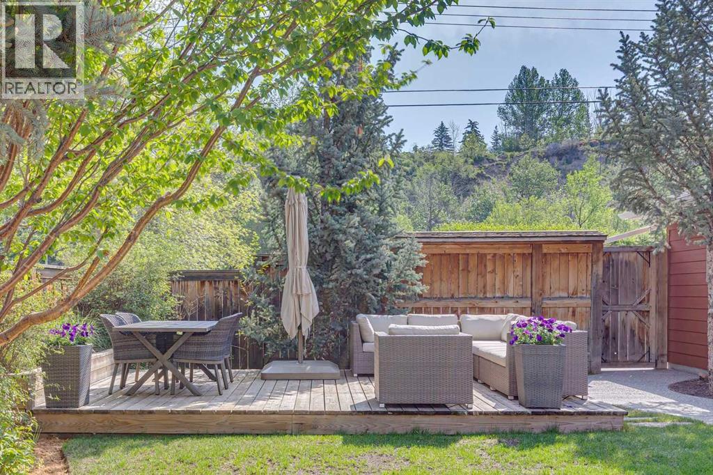 3202 1 Street SW - 35