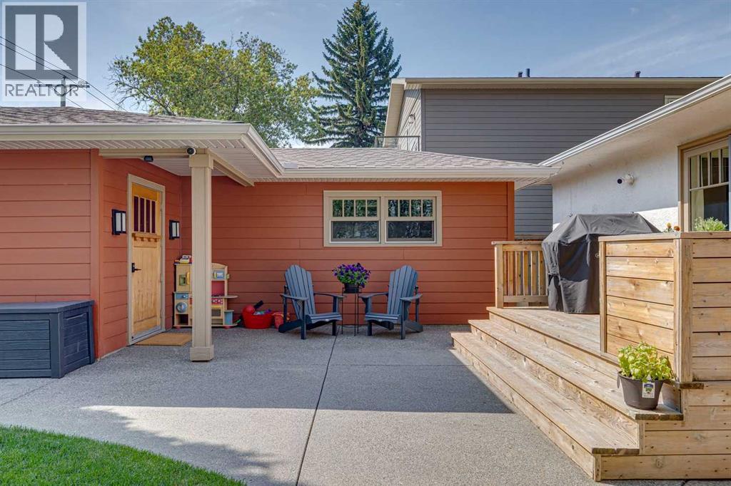 3202 1 Street SW - 37