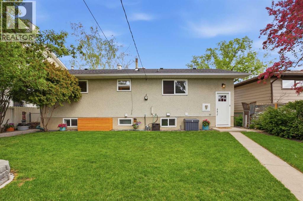 8343 48 Avenue NW - 42