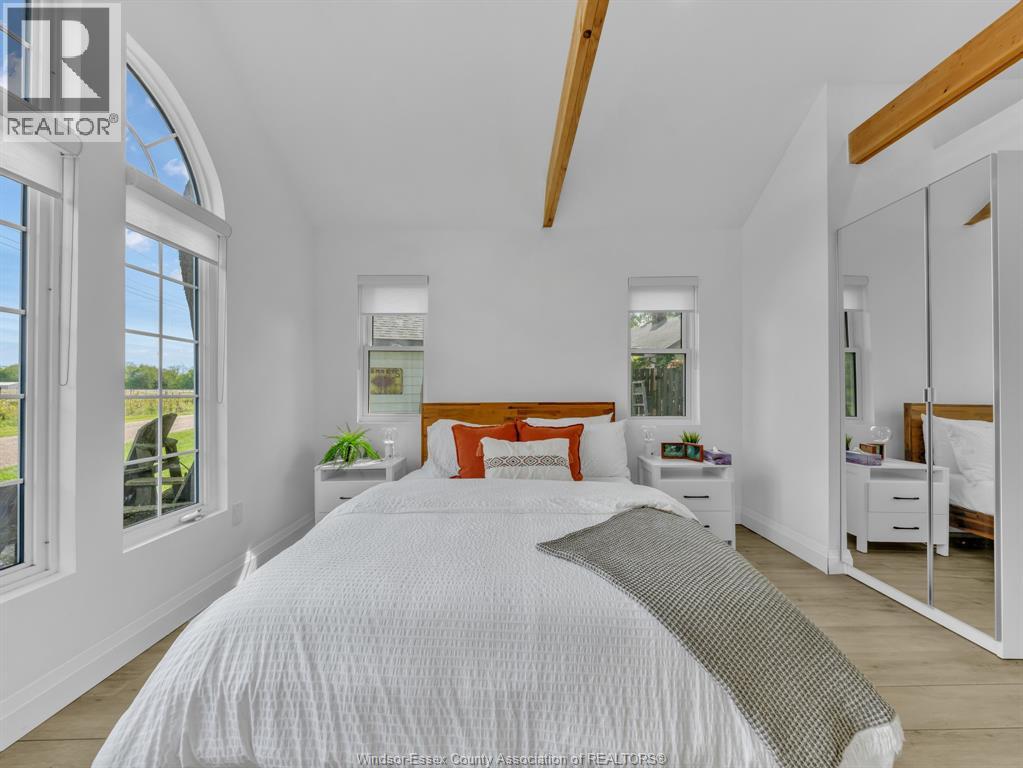 499 OXLELY BEACH ROAD - 33