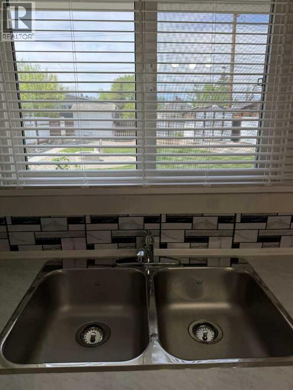 5312 57 Street — photo 12