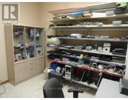 9195 Talbot Trail W, Chatham Kent, ON N0P1A0 Photo 13