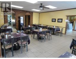 9195 Talbot Trail W, Chatham Kent, ON N0P1A0 Photo 18