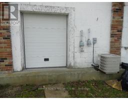9195 Talbot Trail W, Chatham Kent, ON N0P1A0 Photo 7