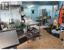 9195 Talbot Trail W, Chatham Kent, ON N0P1A0 Photo 14