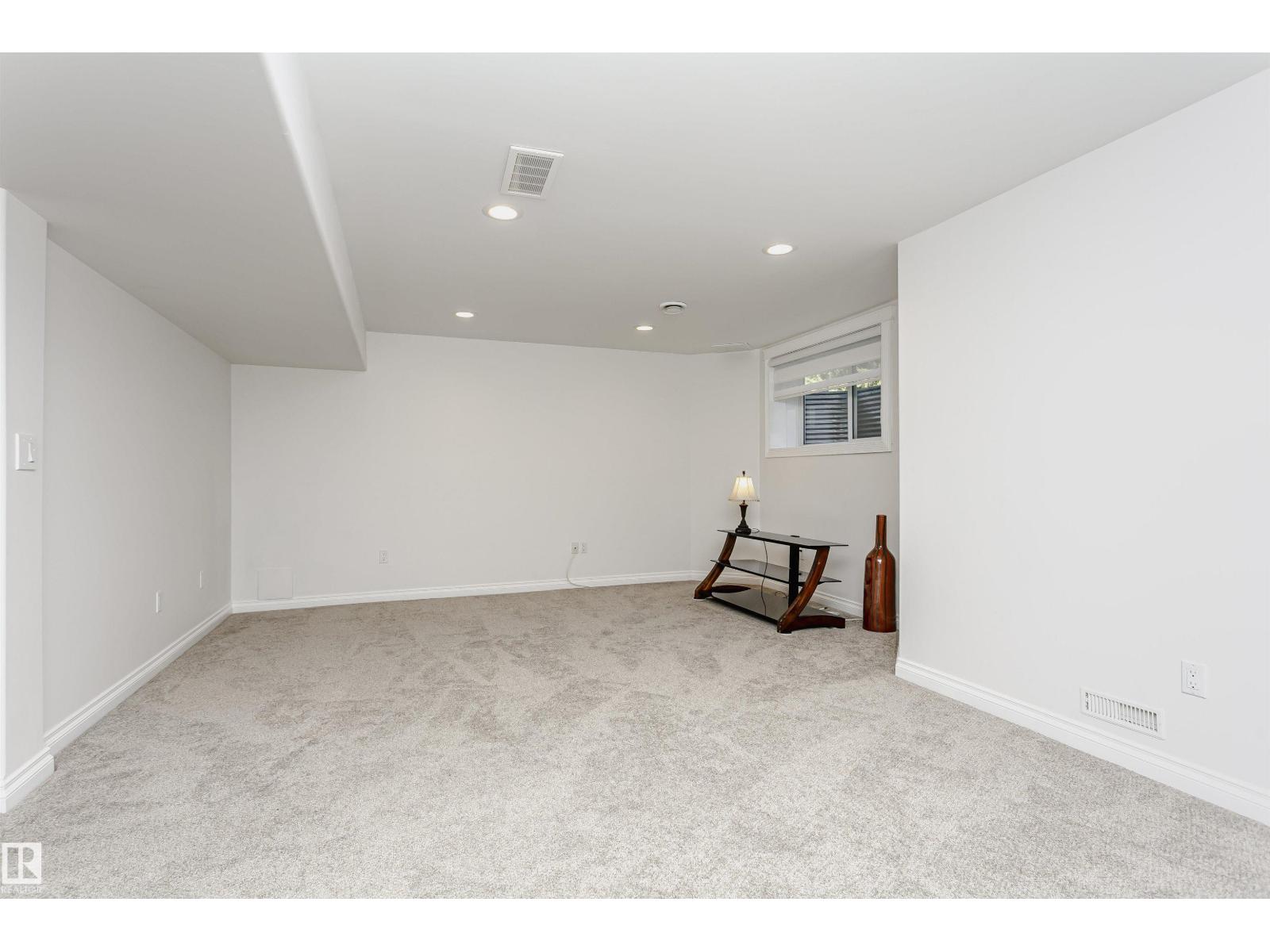 1631 HECTOR RD NW - 54
