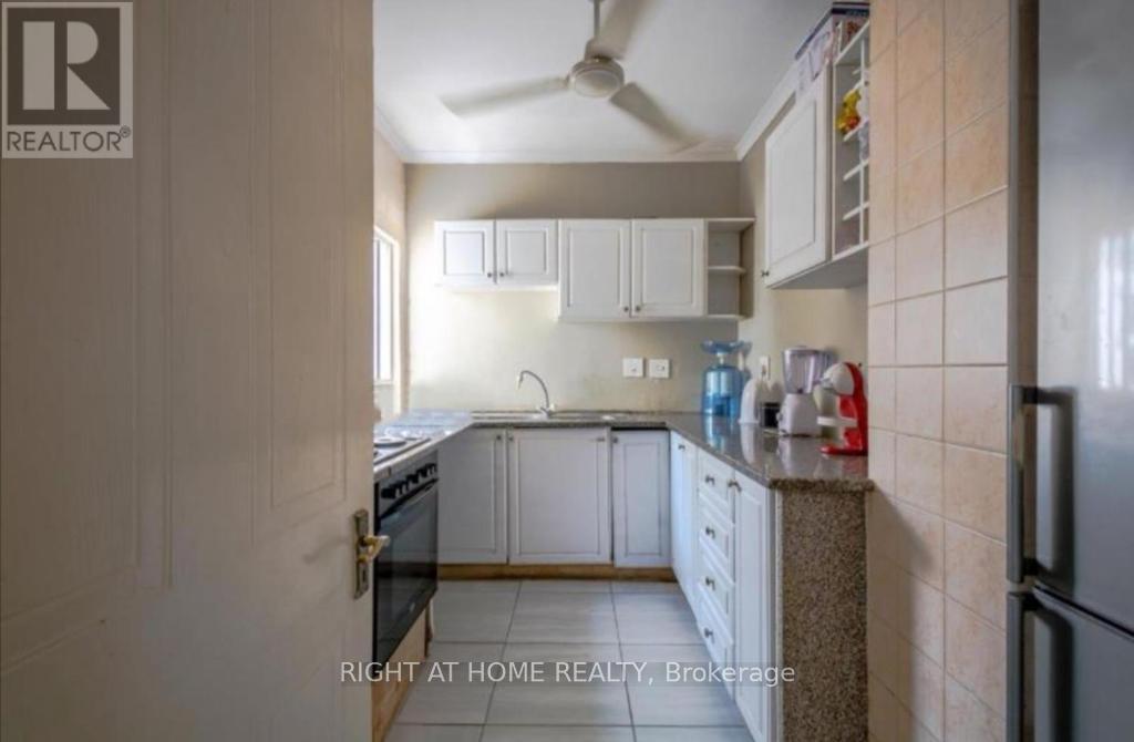 21A GUMTREE CRESCENT - 2