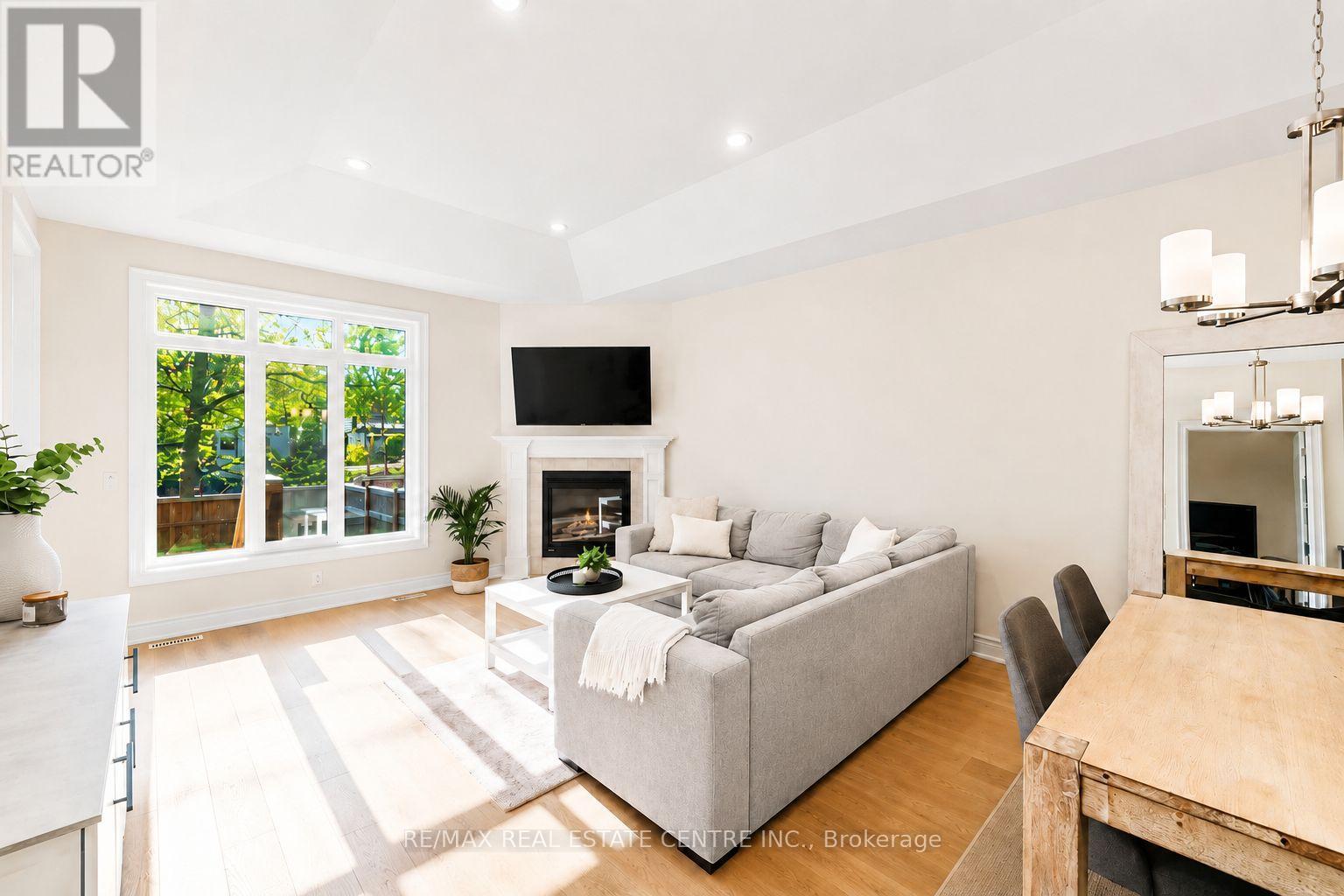 199 ALDERSON COURT - 11