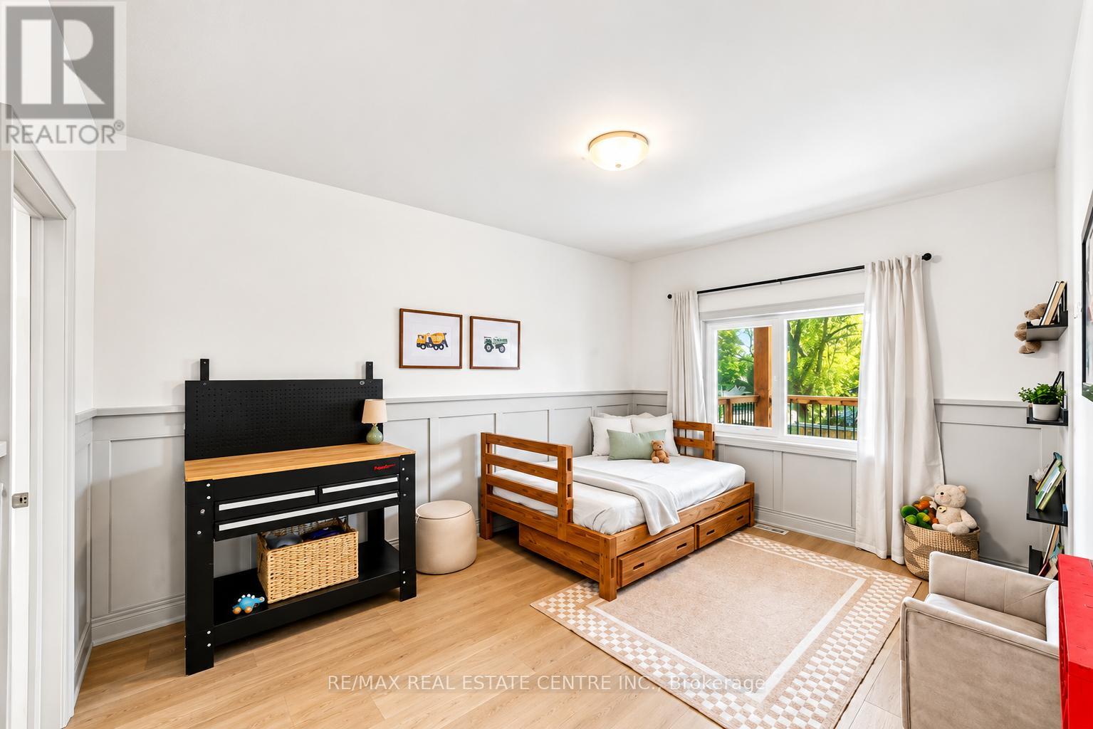 199 ALDERSON COURT - 15