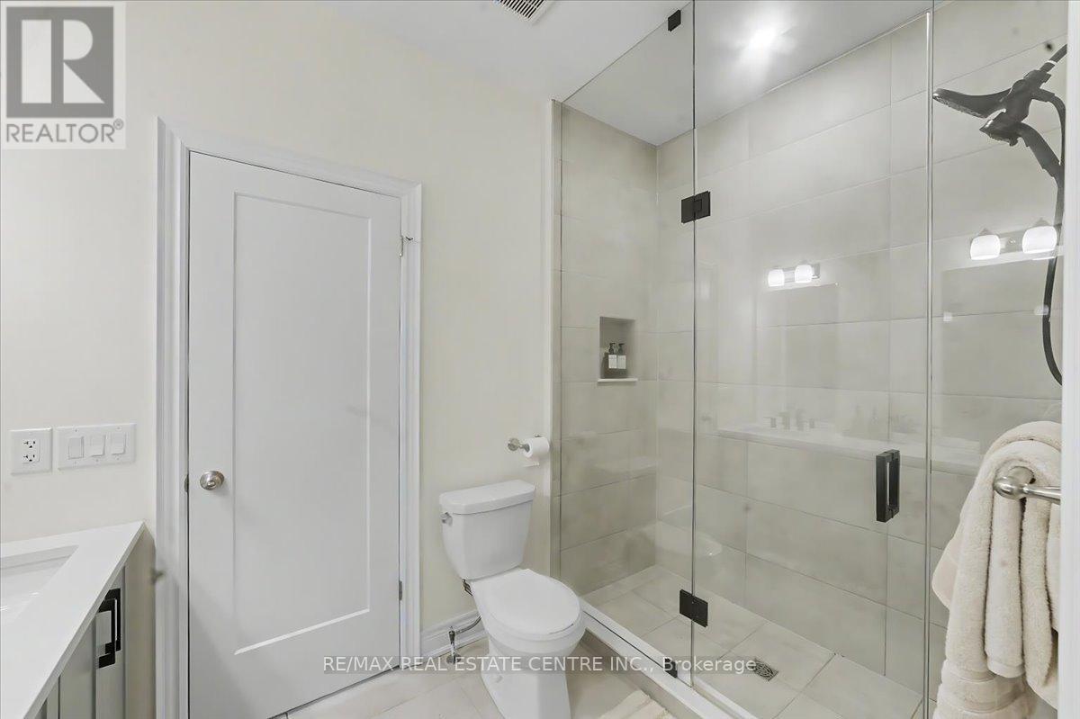 199 ALDERSON COURT - 18