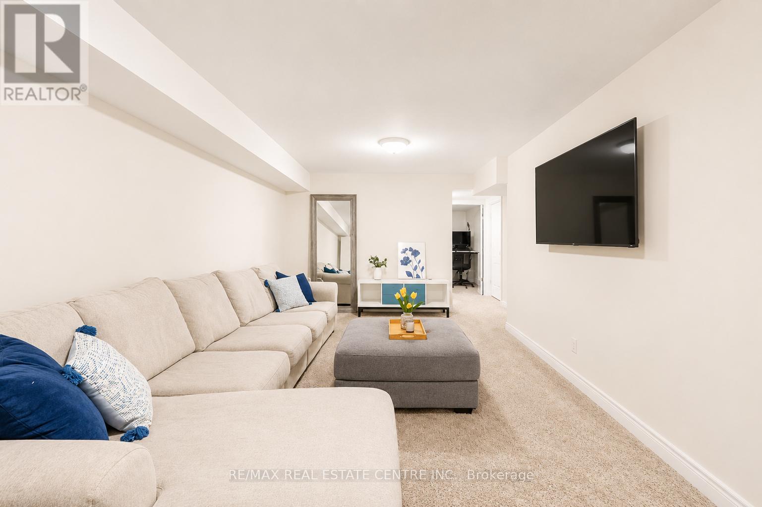 199 ALDERSON COURT - 23