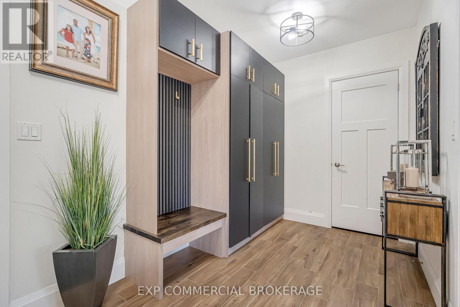 132 PARKVIEW DRIVE - 26