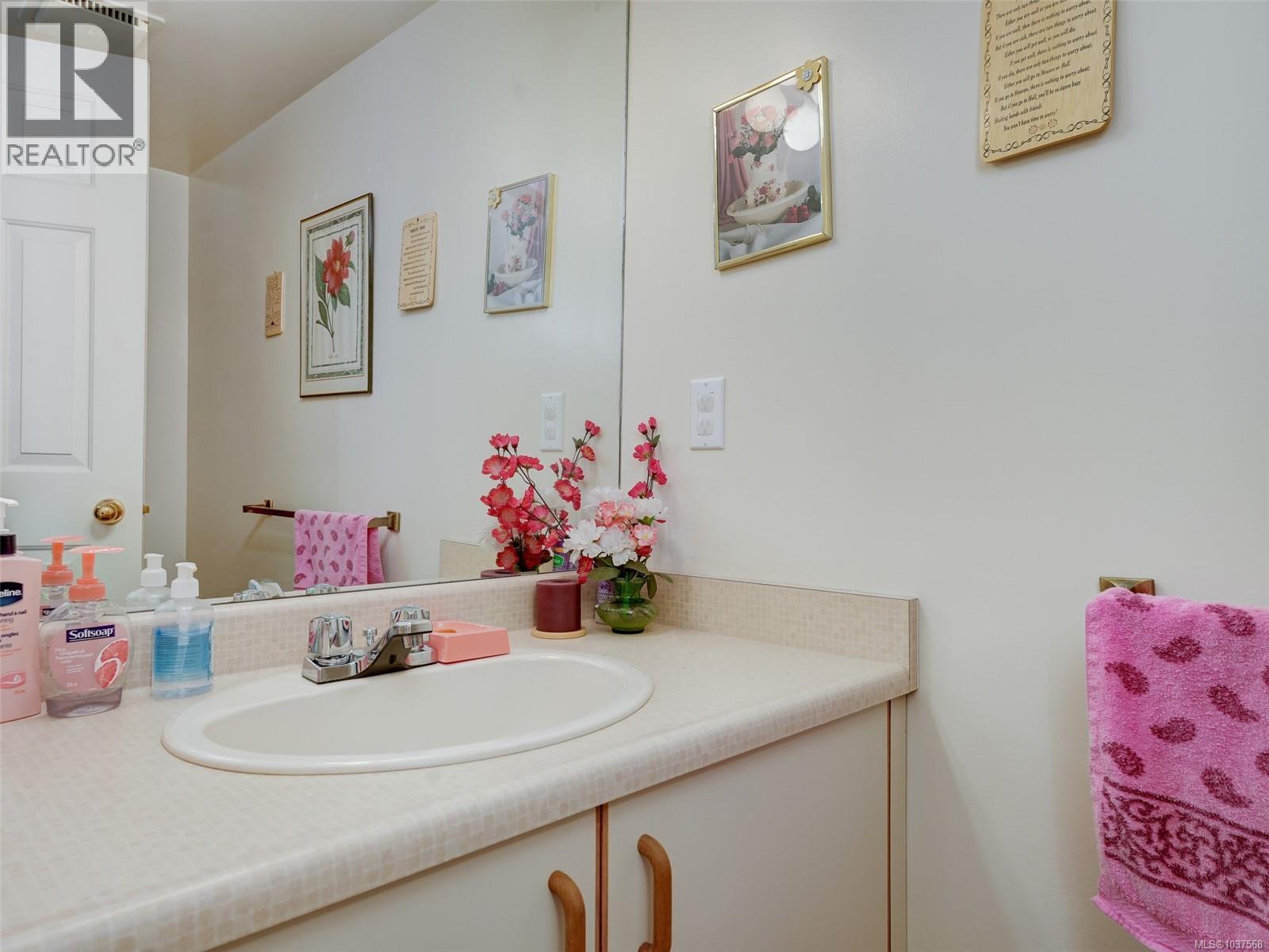 #2 1309 McKenzie Ave - 18