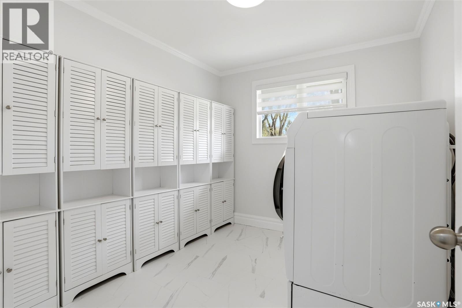 124 Riddell CRESCENT - 18
