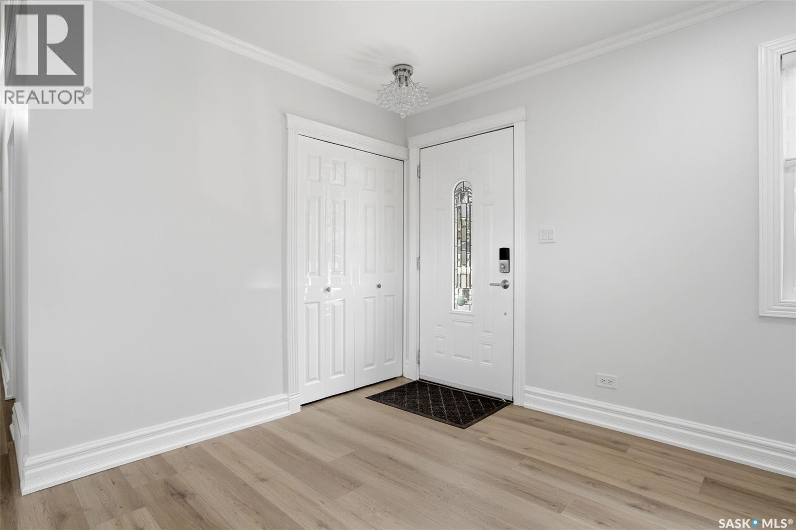 124 Riddell CRESCENT - Image 2