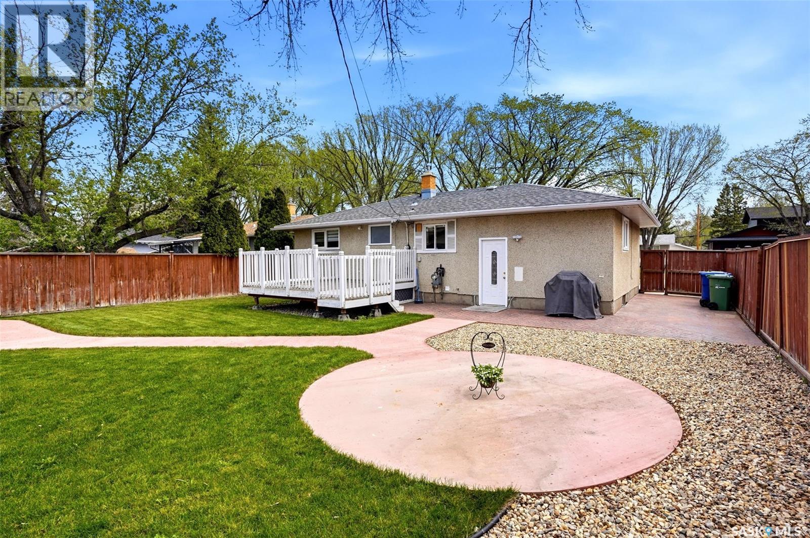 124 Riddell CRESCENT - 37