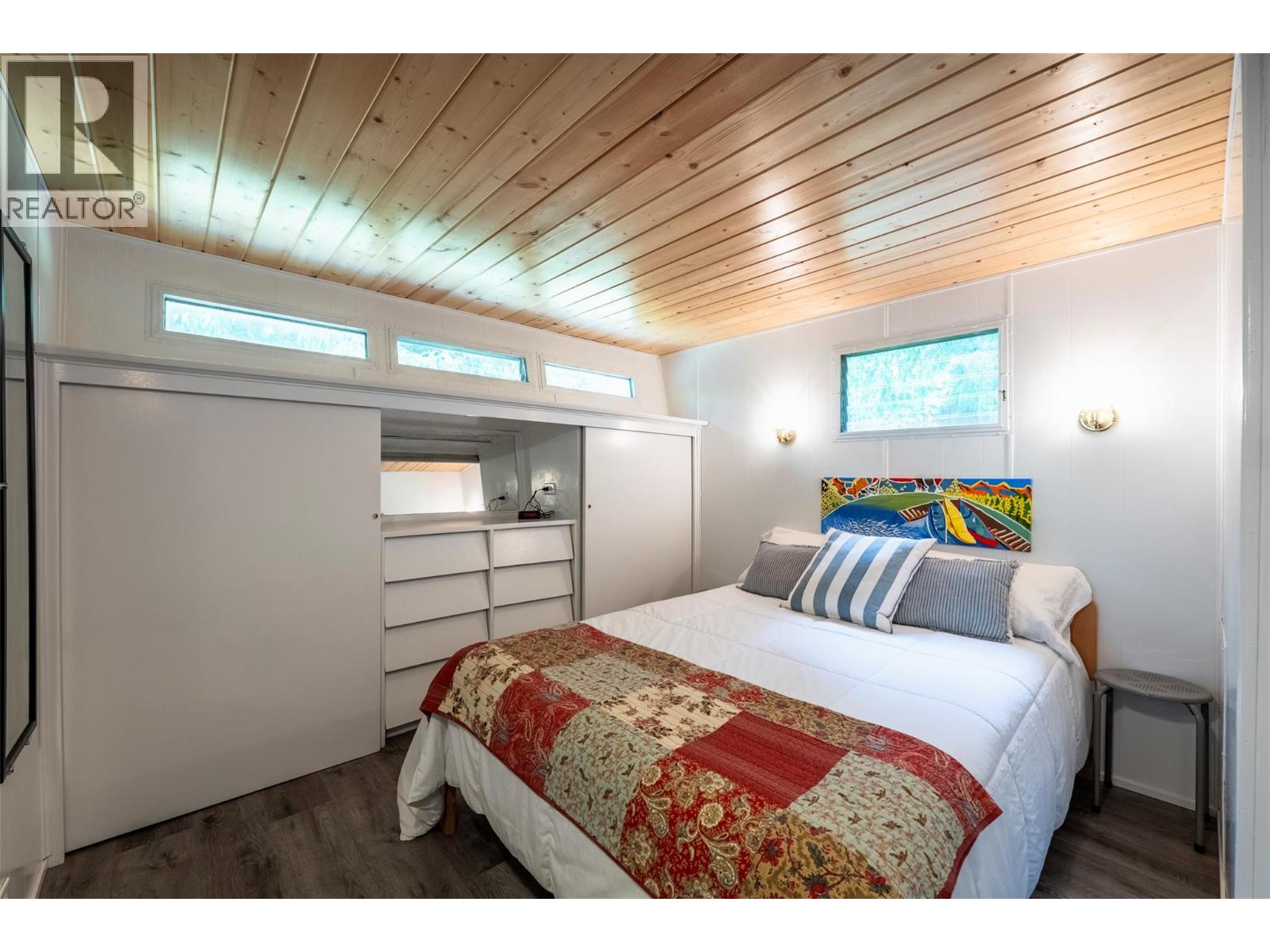 7397 Baxendale Road - 16