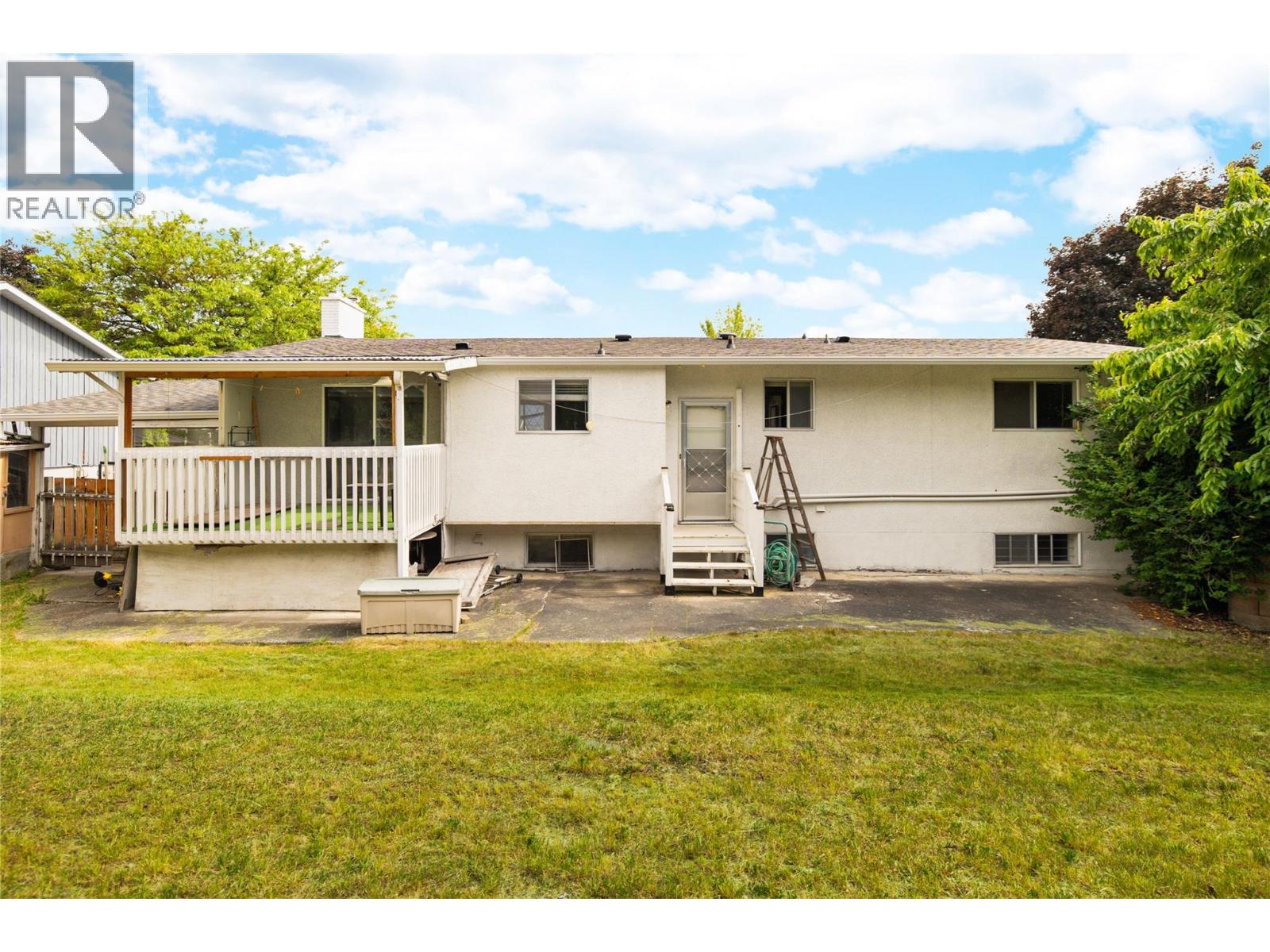 1738 Smithson Drive - 36