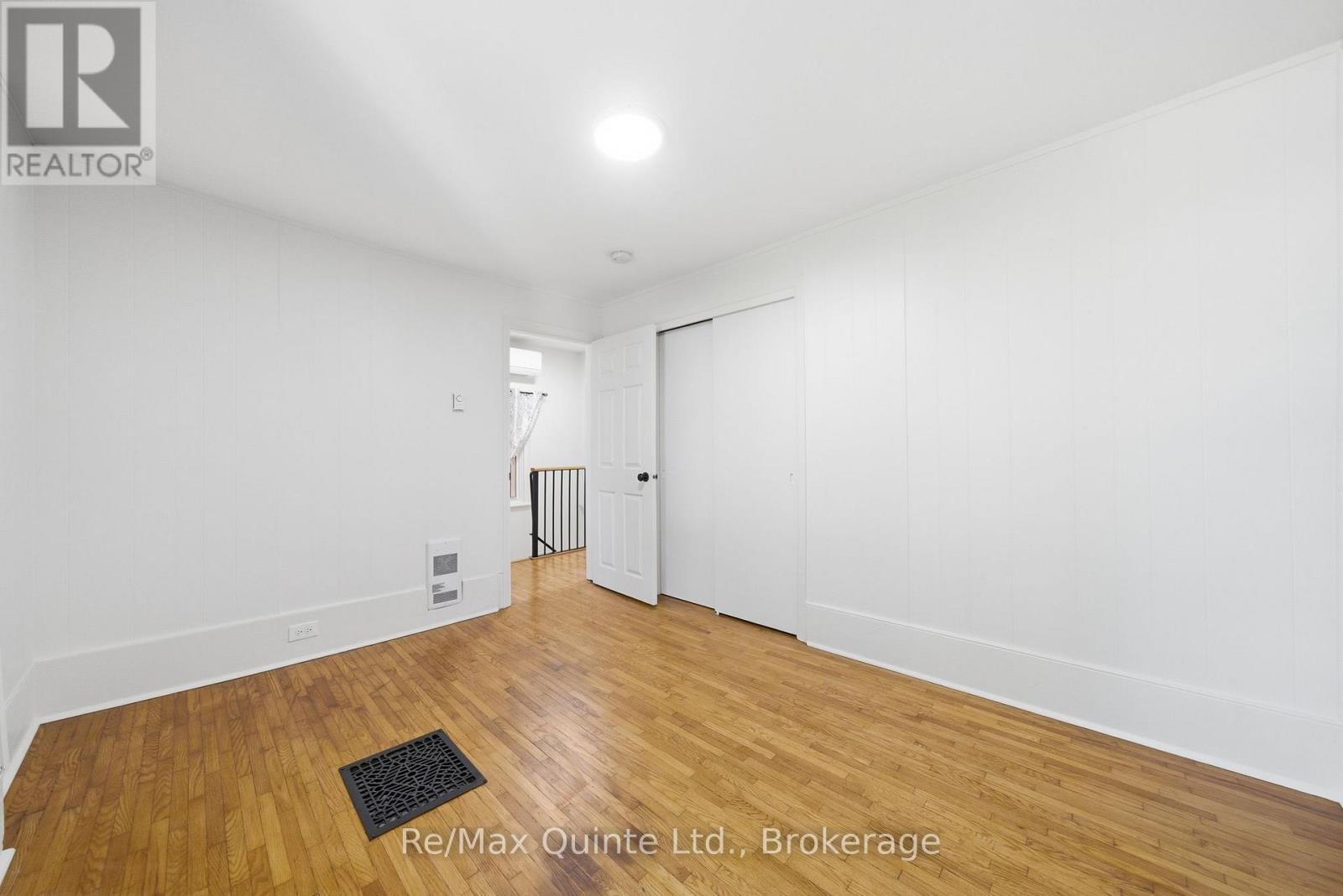 292 COLEMAN STREET - 24