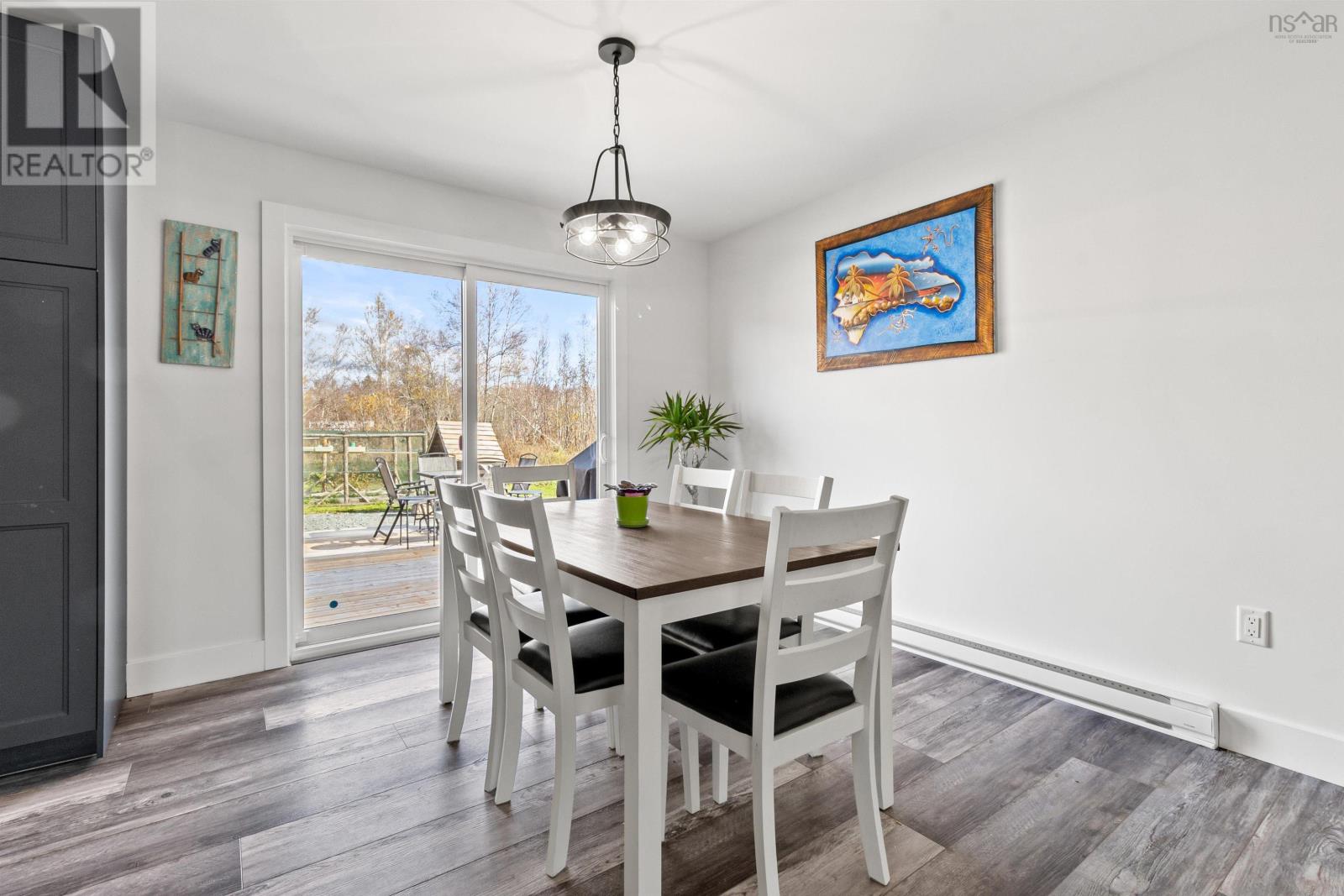 215 Grono Road - 9