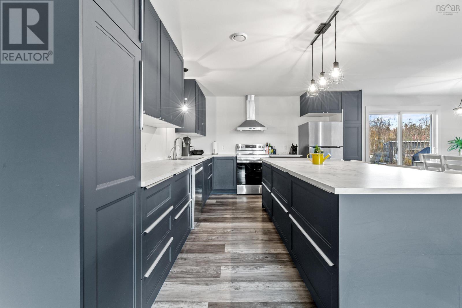 215 Grono Road - 5
