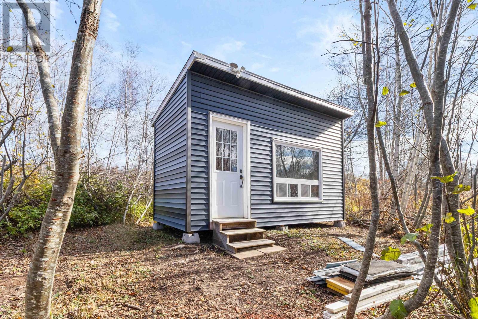 215 Grono Road - 28