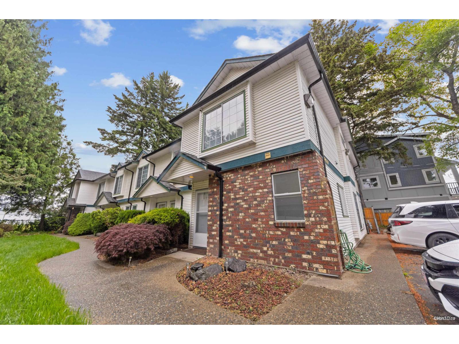 1 9437 HAZEL STREET, Chilliwack Proper East, Chilliwack
