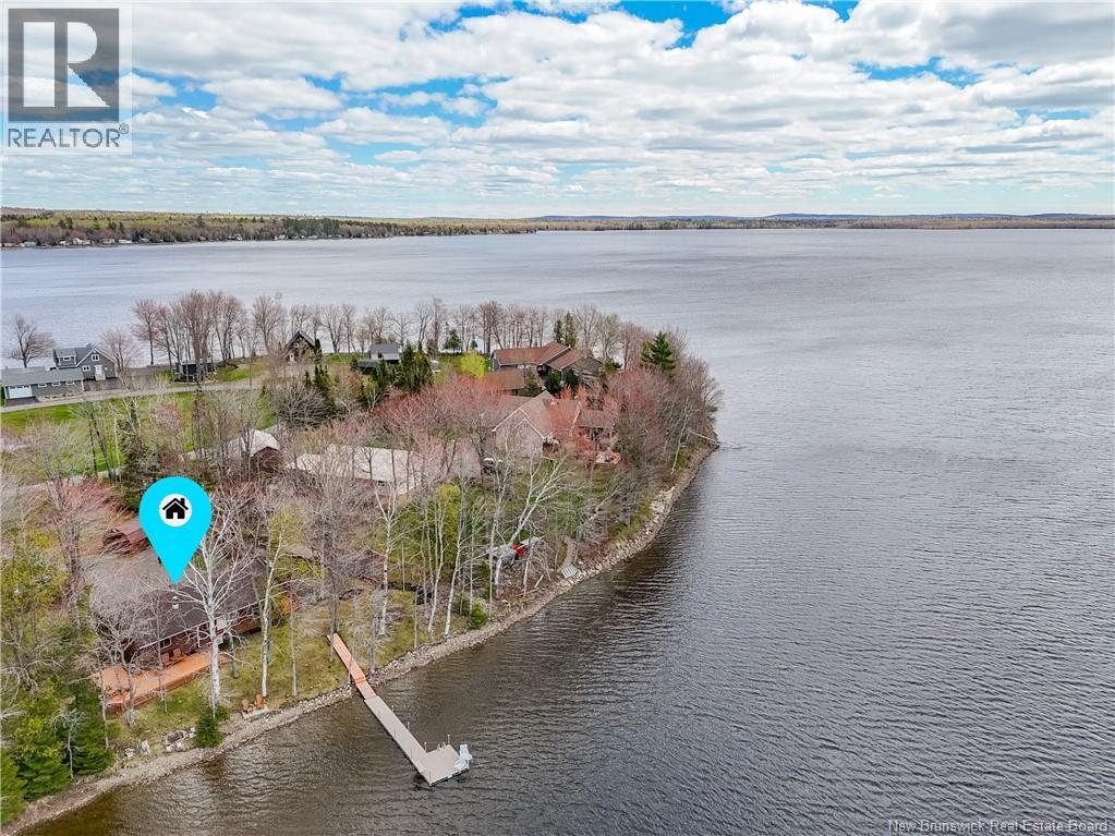 18 Lakeside Crescent - 47