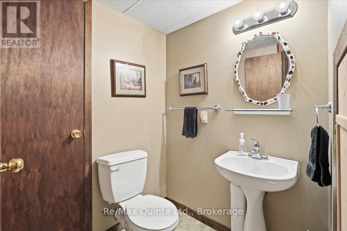 92 BISHOP LANE - 33