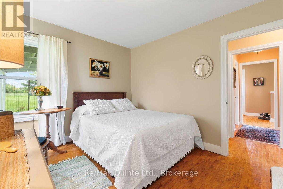 404 BRIDGE STREET W - 28