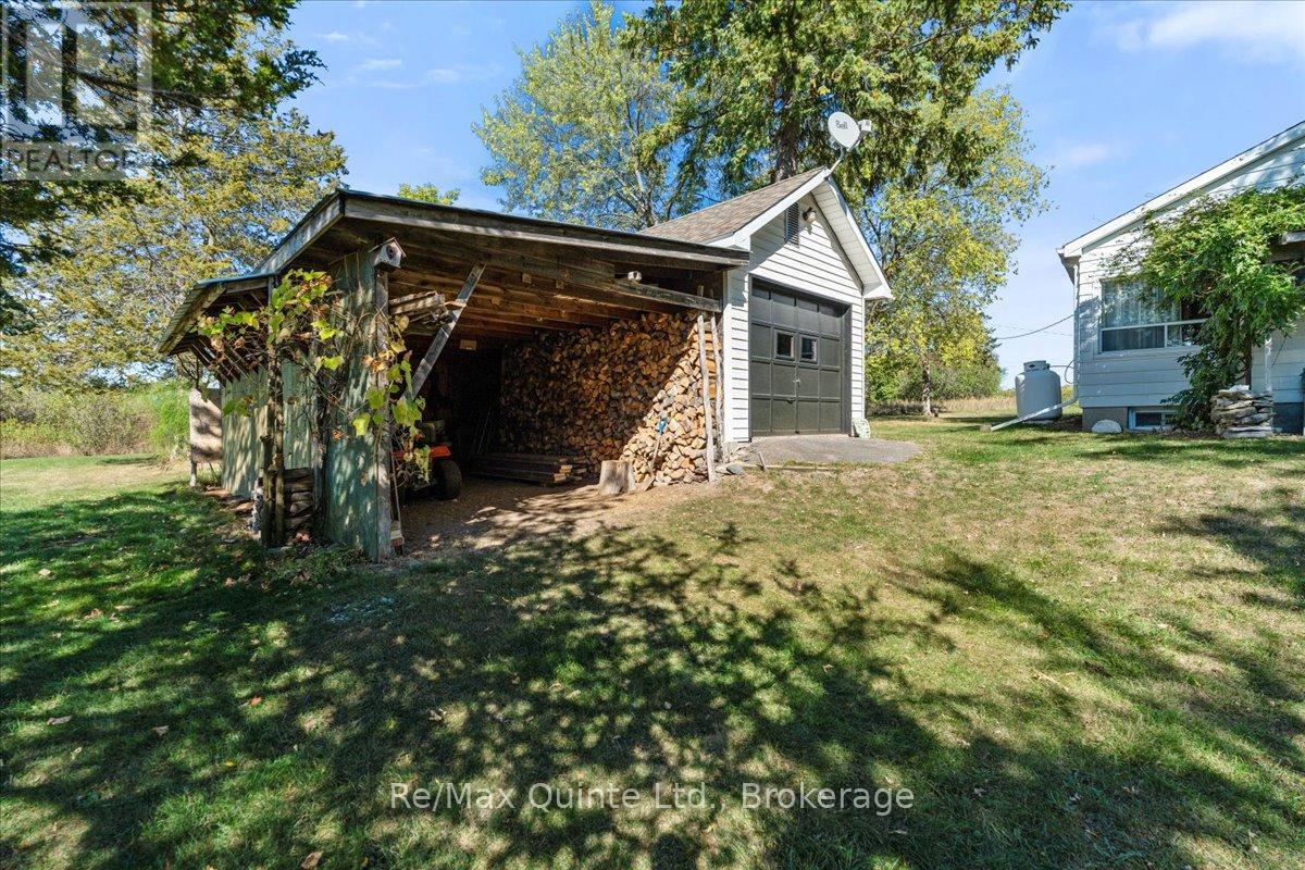 404 BRIDGE STREET W - 43