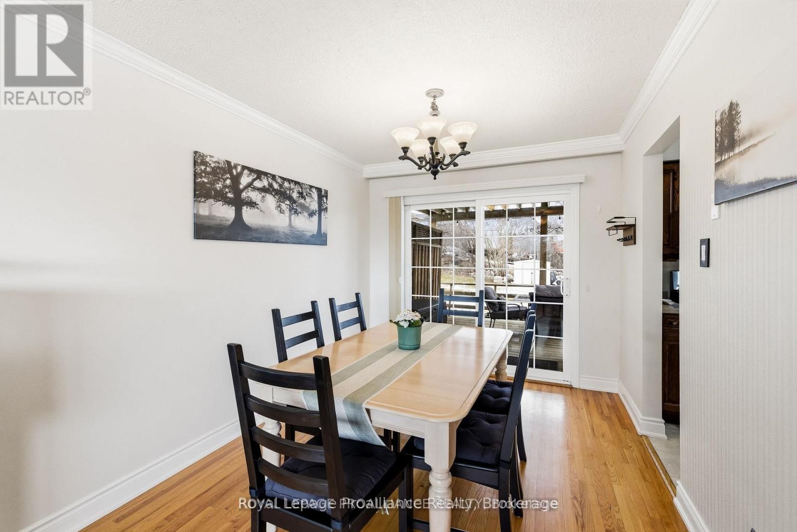 836 STEWART DRIVE - 9