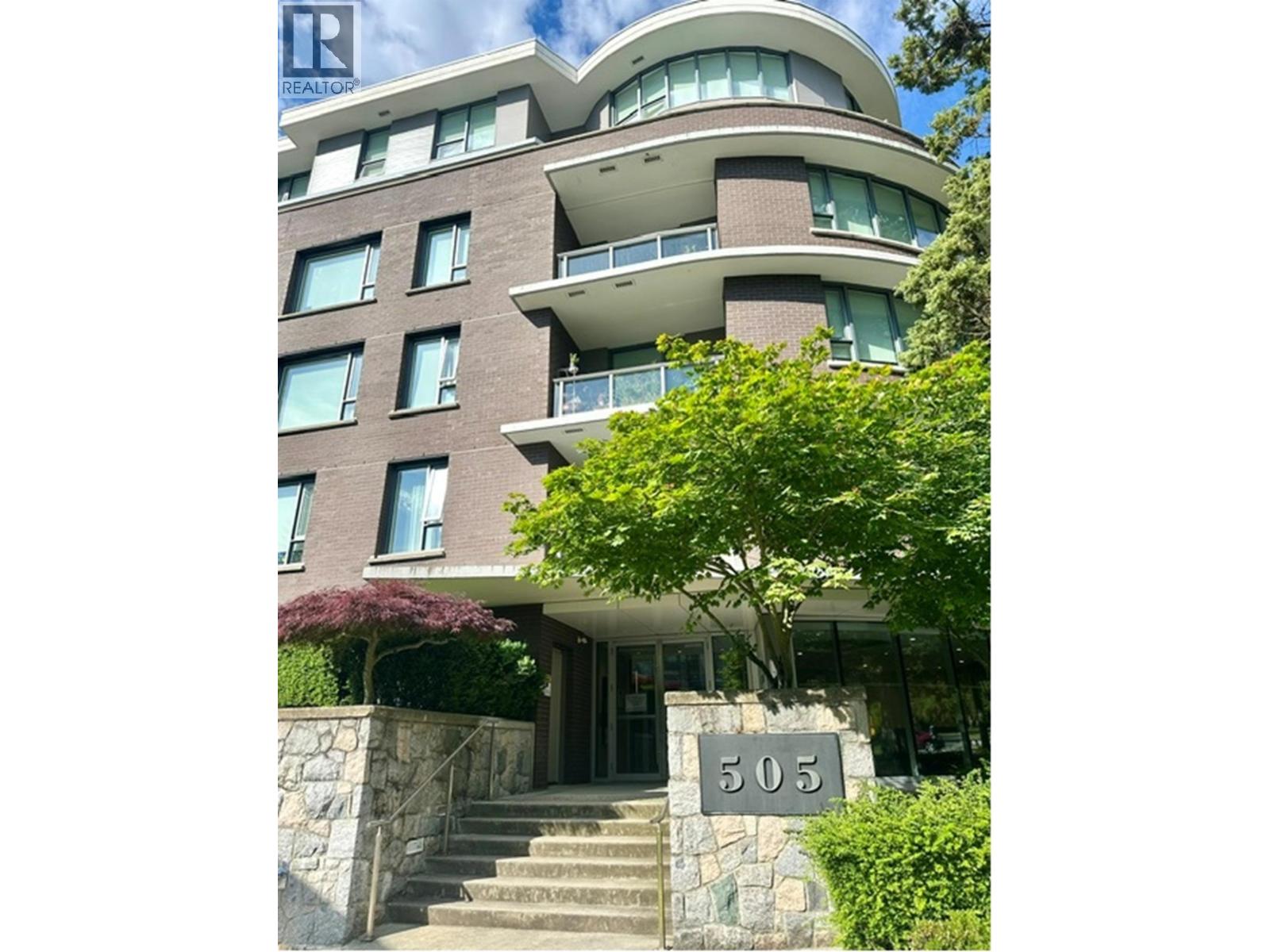 507 505 30TH Avenue - main photo