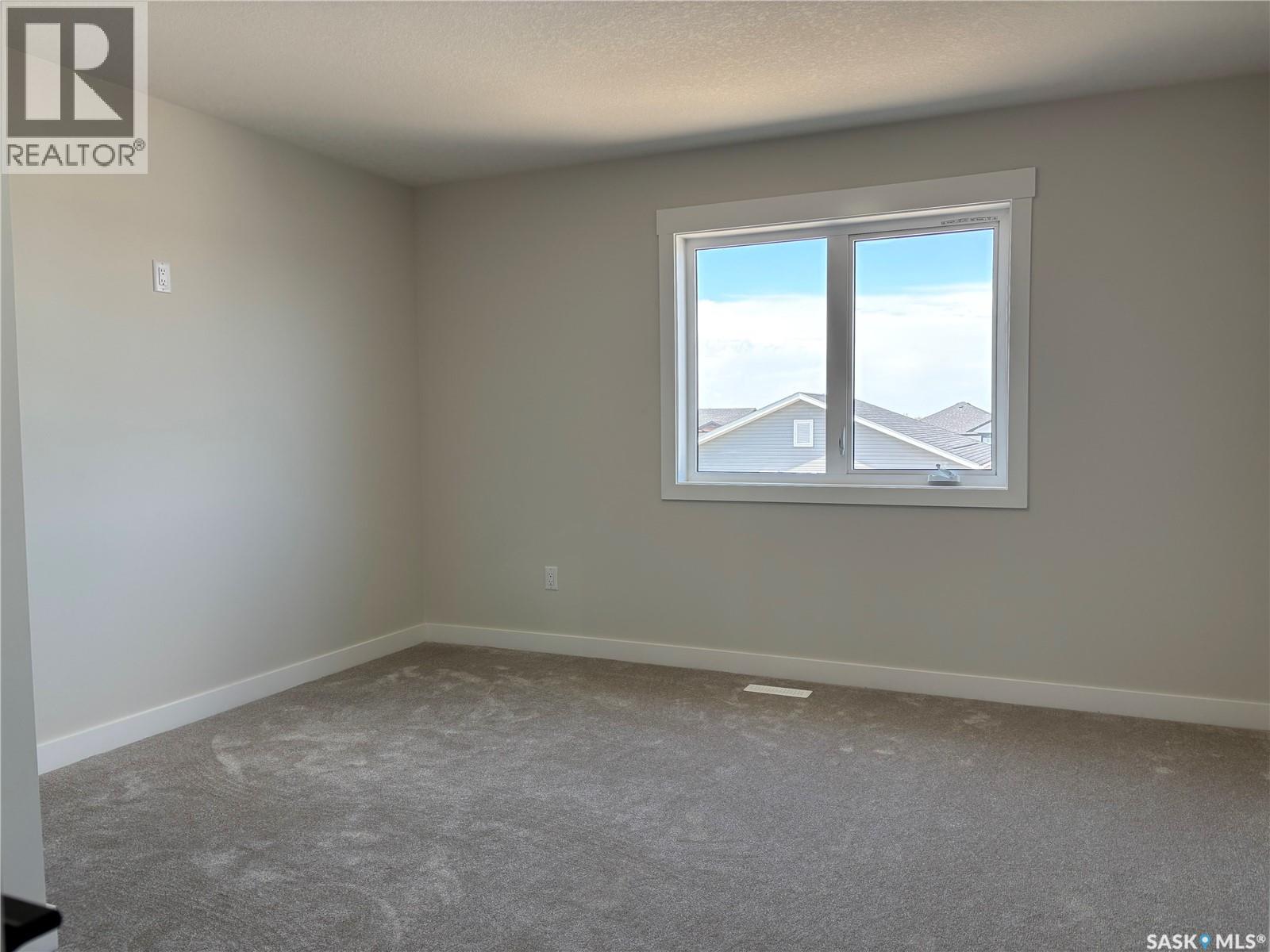 222 Veterans DRIVE - 11