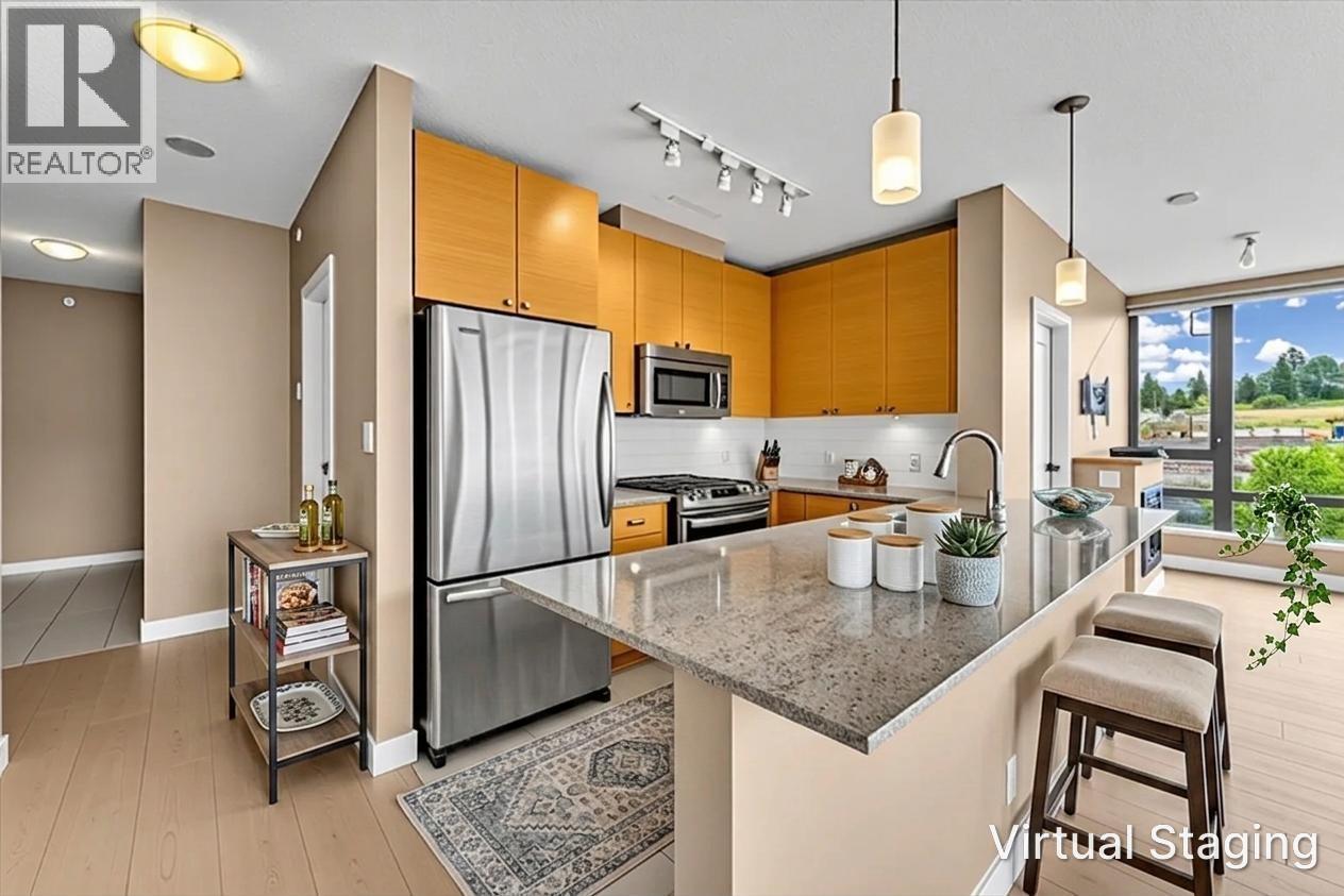 702 110 BREW STREET — photo 3