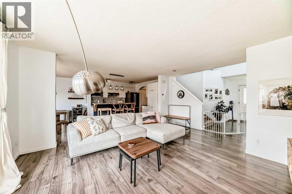 153 Cougarstone Place SW - 6