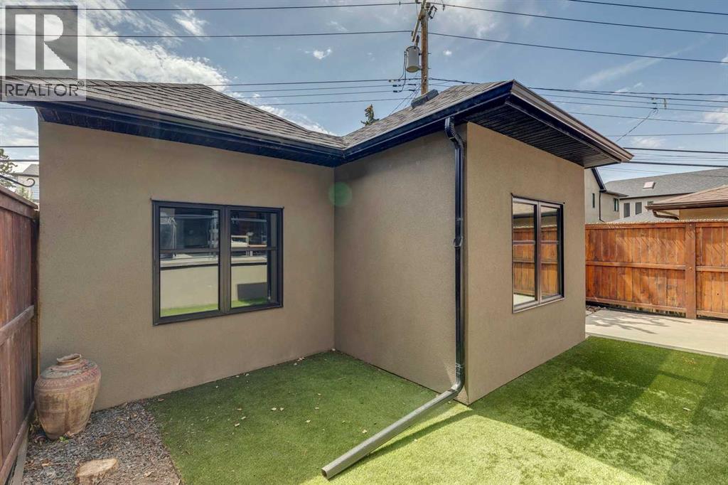 2707 1 Avenue NW - 44